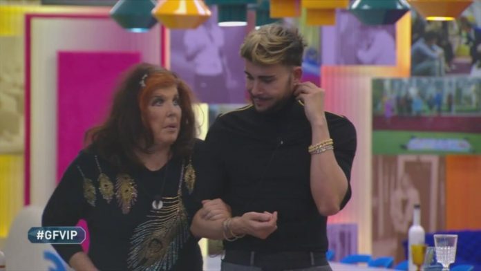 Giacomo Urtis rimane in Casa al Grande Fratello Vip: sarà un nuovo concorrente? | Video Mediaset Urtis resta in casa