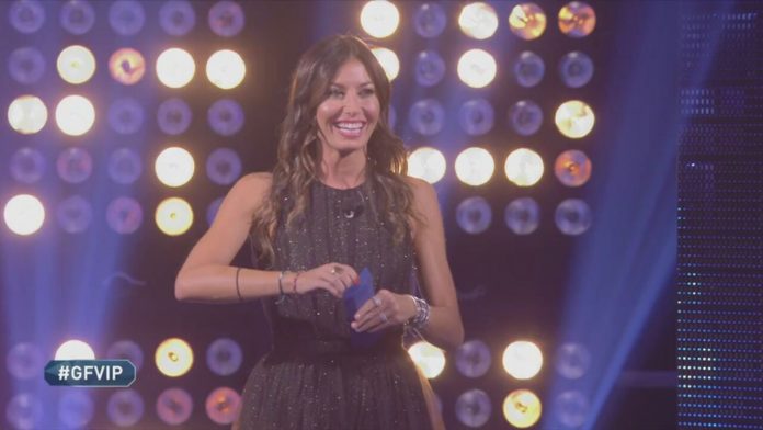 Elisabetta Gregoraci in studio dopo l’uscita dal Grande Fratello Vip | Video Mediaset Gregoraci in studio