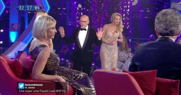 Lite tra Antonella Elia e Valeria Marini, anche la notte di Capodanno al GF Vip | Video Mediaset Lite Elia Marini