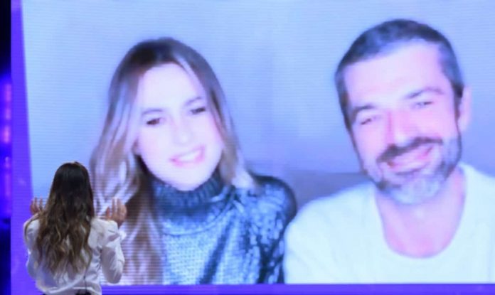 Luca Argentero e Cristina Marino a Verissimo: il nostro Natale con Nina | Video Mediaset Luca Argentero e Cristina Marino a Verissimo