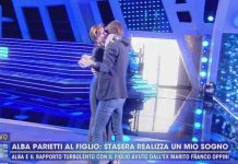 Alba Parietti e Francesco Oppini ballano sulle note di “Portami a ballare” a Live Non è la D’Urso | Video Mediaset Alba Parietti e Francesco Oppini a Live Non è la D'Urso