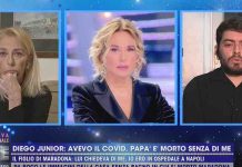 Diego Junior Maradona e la madre Cristiana Sinagra, i misteri sulla morte di Diego Armando Maradona a Live Non è la D’Urso | Video Mediaset Diego Junior Maradona a Live Non è la D'Urso