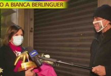 Striscia la Notizia, la consegna del tapiro d’oro a Bianca Berlinguer | Video Mediaset tapiro d'oro a Bianca Berlinguer a Striscia La Notizia