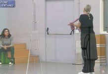 Amici 20, Alessandra Celentano litiga con Elena D’Amario e l’allontana dalla sala prove | Video Witty Tv Amici 20 Alessandra Celentano