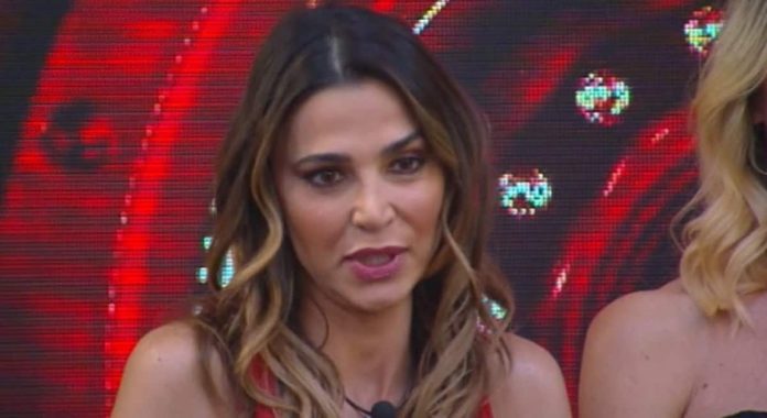 Grande Fratello Vip 2021, chi è uscito ieri sera lunedì 18 gennaio? Eliminata Cecilia Capriotti | Video Mediaset Capriotti eliminata