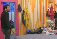 GF Vip, Pierpaolo Pretelli messo in guardia da una voce da fuori: “Giulia è fidanzata” | Video Mediaset Pretelli - Salemi