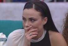 Signorini annuncia ai Vip l’ulteriore prolungamento del GF Vip: le reazioni | Video Mediaset Rosalinda