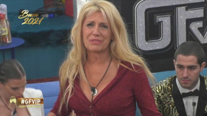 Il video con i “morti illustri” rovina il Capodanno al Grande Fratello Vip: Maria Teresa Ruta sotto choc | Video Mediaset Ruta in lacrime