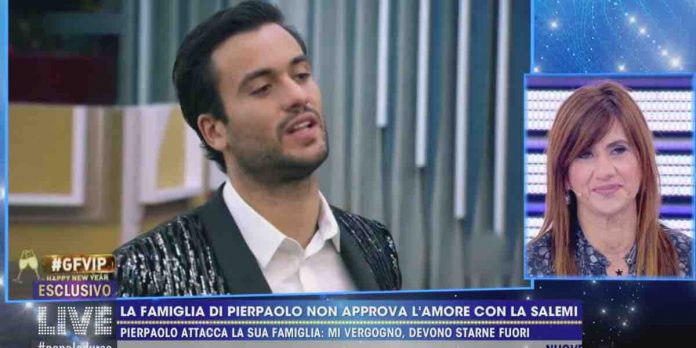 Live Non è la D’Urso, la mamma di Pierpaolo Pretelli: “non ce l’abbiamo con Giulia” | Video Mediaset mamma Pierpaolo Pretelli a Live non è la d'urso