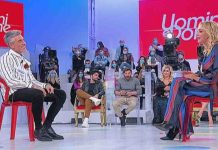 Uomini e Donne, Maria e Gianluca e “il bacio irruento”: ecco cosa è successo | Video Witty Tv Maria e Gianluca a Uomini e Donne