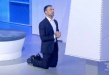 C’è Posta per te 2021 Andrea in ginocchio chiede perdono ad Arianna | Video Witty Tv C'è Posta per te 2021 Andrea