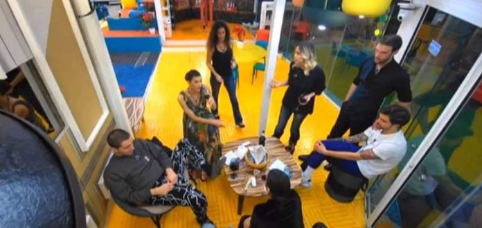 Dayane Mello Vs Stefania Orlando nel dopo puntata sull’eliminazione di Maria Teresa Ruta | Video Mediaset Dayane-vs-Stefania