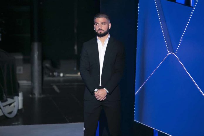 Lorenzo Insigne a C’è Posta per te 2021: la sorpresa | Video Witty Tv Lorenzo Insigne a C'è Posta per te