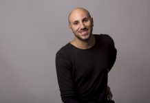 “Stasera tutto è possibile”, intervista esclusiva all’imitatore Vincenzo De Lucia: “Ospite da Barbara D’Urso? Dopo la mia imitazione, ci sono stati dei contatti” L'imitatore Vincenzo De Lucia