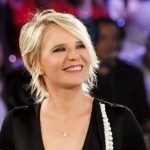Ascolti tv ieri: Una serata tra amici (9.6%), Amici di Maria De Filippi (27.4%) | Dati Auditel 3 aprile 2021 maria de filippi