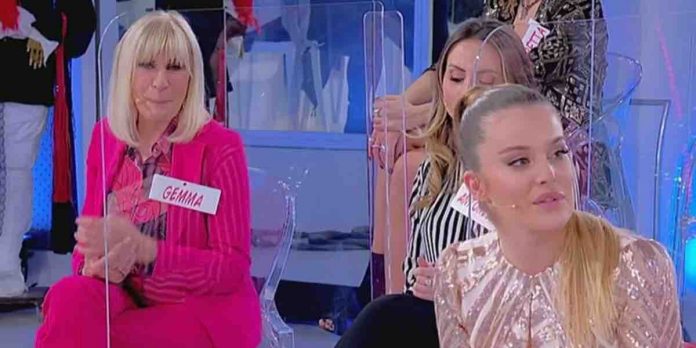 Uomini e Donne, Sophie ringrazia Gemma: “mi ha fatto sentire coccolata” | Video Witty Tv Sophie e Gemma a Uomini e Donne