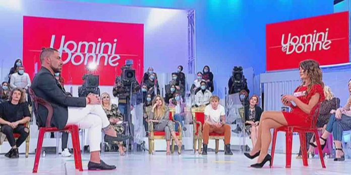 Uomini e Donne, Patrizia: “vorrei chiarezza su cosa è successo tra Roberto e Alessandra” | Video Witty Tv Uomini e Donne, Roberto e Patrizia