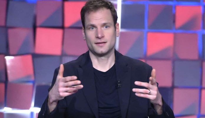 Alex Schwazer a Verissimo: “Io vittima di un complotto: ho un’idea su chi possa essere colpevole” | Video Mediaset Alex Schwazer a Verissimo