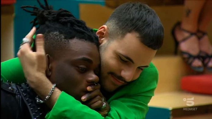 Amici 2021, eliminato un secondo cantante: chi è uscito? | Video Witty Tv Amici 2021 eliminato