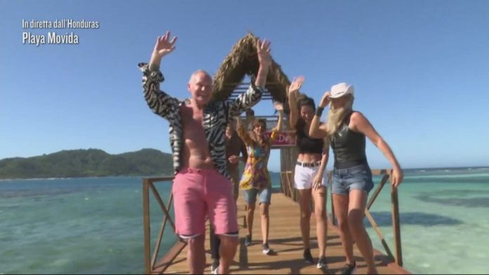 Isola dei Famosi 2021: i naufraghi divisi in Buriňos e Rafinados | Video Mediaset I burinos