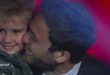 Finale GF Vip 2021: Pierpaolo Pretelli riabbraccia il figlio Leonardo nella diretta di canale 5 | Video Mediaset Pretelli e il figlio