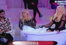 Uomini e Donne, la sfilata di Maria convince Tina “10, sei stata molto di classe” | Video Witty Tv Maria, la sfilata a Uomini e Donne
