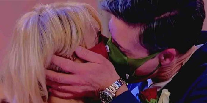 Uomini e Donne, la scelta di Alessandra e Giancarlo: “sono innamorata” | Video Witty Tv scelta Alessandra e Giancarlo a Uomini e Donne