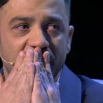 Ascolti tv ieri: Canzone Segreta (15.7%), Felicissima Sera (20.1%) | Dati Auditel 16 aprile 2021 Amedeo Grieco Piange a Felicissima Sera