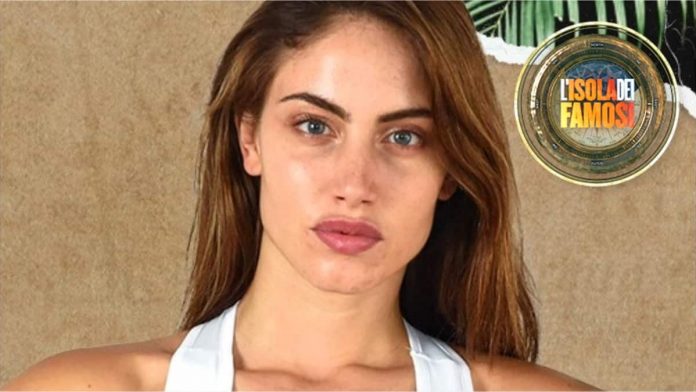 Beatrice Marchetti, nuova concorrente Isola dei Famosi 2021: l’arrivo in Palapa | Video Mediaset Beatrice Marchetti