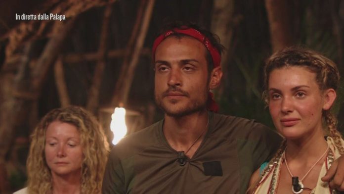 Isola dei Famosi 2021, chi è uscito ieri sera giovedì 1° Aprile? Eliminata Miryea Stabile | Video Mediaset L'eliminato della serata