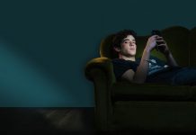 “Nudes”, su Raiplay la prima serie italiana sul revenge porn. Parla la regista Laura Luchetti Nudes su Rai Play