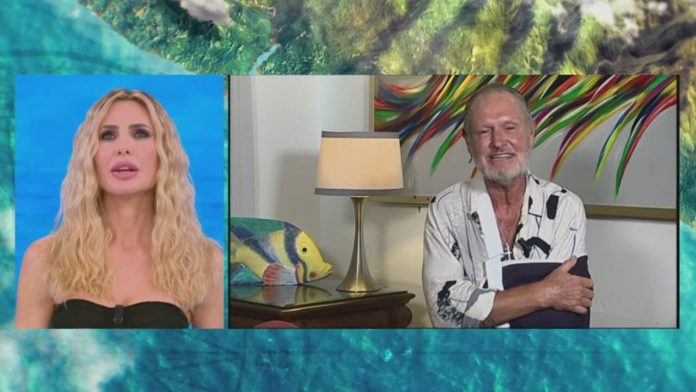 Isola dei Famosi 2021: Paul Gascoigne abbandona definitivamente il reality | Video Mediaset Paul Gascoigne