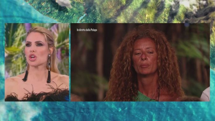 Isola dei Famosi 2021, Valentina Persia VS Isolde Kostner: “Si è svegliata Heidi” | Video Mediaset Valentina Vs Isolde