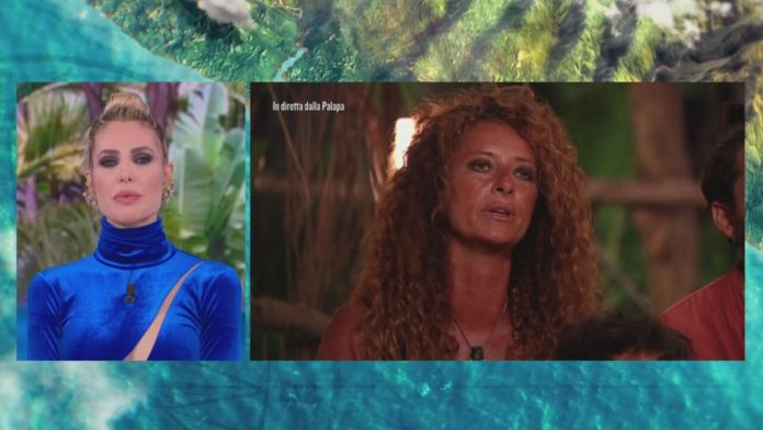 Isola dei Famosi 2021: Valentina Persia nega di stringere la mano a Fariba Tehrani | Video Mediaset Valentina vs Vera Gemma e Fariba