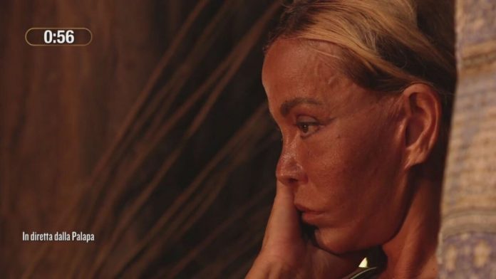 Isola dei Famosi 2021: Vera Gemma e Miryea Stabile rientrano nel gruppo di Playa Reunion | Video Mediaset Vera e Miryea rientrano in gioco