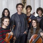Ascolti tv: La compagnia del cigno 2 (14.7%), Avanti un altro pure di sera (14.2%) | Dati Auditel 25 aprile 2021 la compagnia del cigno 2