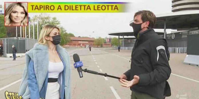 Tapiro a Diletta Leotta, la consegna a Striscia La Notizia | Video Mediaset Tapiro a Diletta Leotta a Striscia
