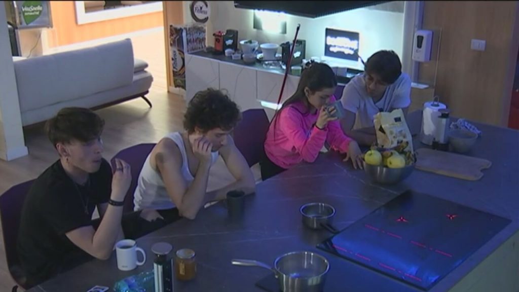 Amici 20, Aka7even sbotta contro Serena Marchese