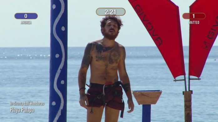 Isola dei Famosi 2021: prova immunità, Andrea Cerioli Vs Matteo Diamante | Video Mediaset Andrea Cerioli abbandona la gara