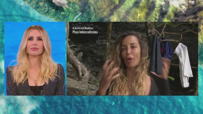 Isola dei Famosi 2021: Rosaria Cannavò decide di rimanere a Playa Imboscadissima | Video Mediaset Rosaria Cannavò