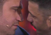 Felicissima sera, il bacio di Pio e Amedeo: finale col botto! | Video Mediaset bacio Pio e Amedeo a Felicissima Sera