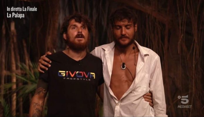 Isola dei Famosi 2021, televoto flash: vince Awed, Andrea Cerioli eliminato | Video Mediaset Awed e Andrea