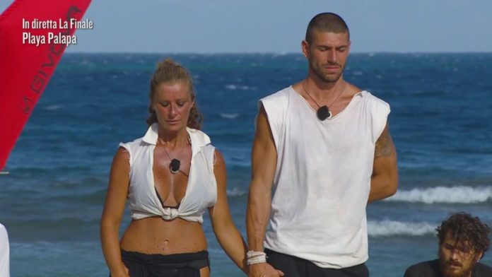 Isola dei Famosi 2021, televoto flash: Vince Valentina Persia, eliminato Ignazio Moser | Video Mediaset Ignazio Vs Valentina