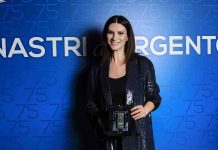 Laura Pausini trionfa ai Nastri d’Argento 2021: “Io Si /Seen” è la miglior canzone originale Laura Pausini ai Nastri d'Argento