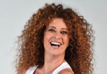 Tale e Quale Show, intervista a Valentina Persia: “Cercherò di mettere a frutto i miei trent’anni di carriera. Con Gilles Rocca ci siamo abbracciati” valentina persia