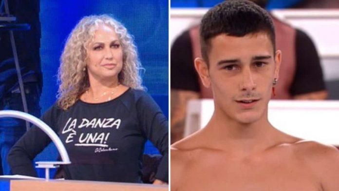 Amici 21, maglia sospesa per Mirko: Todaro vs Celentano, “Si sente umiliato” | Video Witty Tv Alessandra Celentano Amici 2021