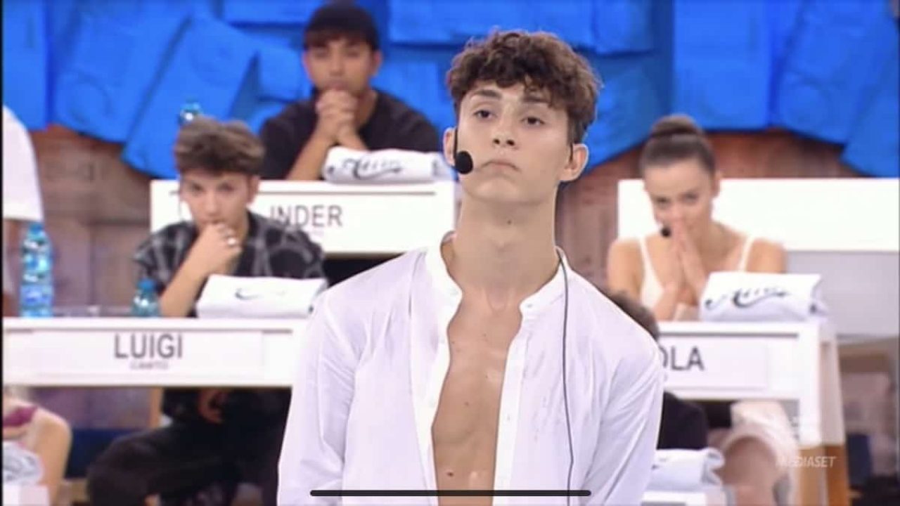 Amici 2021 Eliminato Nunzio Mattia Entra Nella Scuola Video Witty Tv