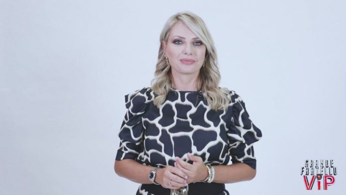 Manila Nazzaro chi è? Perchè entra nella Casa del GF Vip? Intervista e Ingresso | Video Mediaset Manila Nazzaro GF Vip 6