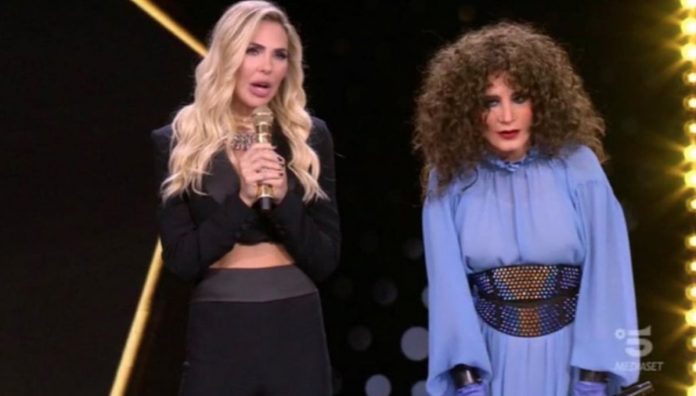 Star in the Star, esibizione di Loredana Bertè, con “Sei bellissima”: chi sarà? | Video Mediaset Star in the star Loredana Bertè