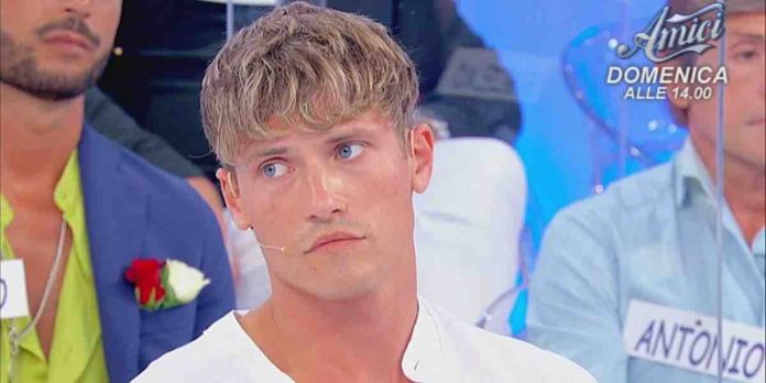 Uomini e Donne, Ciprian indeciso su Andrea Nicole: un no in arrivo? | Video Witty Tv Ciprian, Uomini e Donne